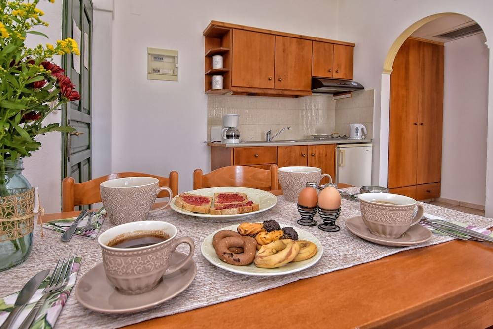 Aspri Petra Apartments Análipszi Kültér fotó